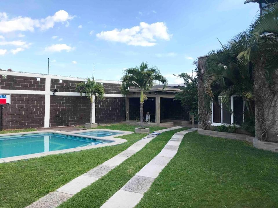 Villa Casa Acogedora Con Alberca Atlihuayan Esterno foto